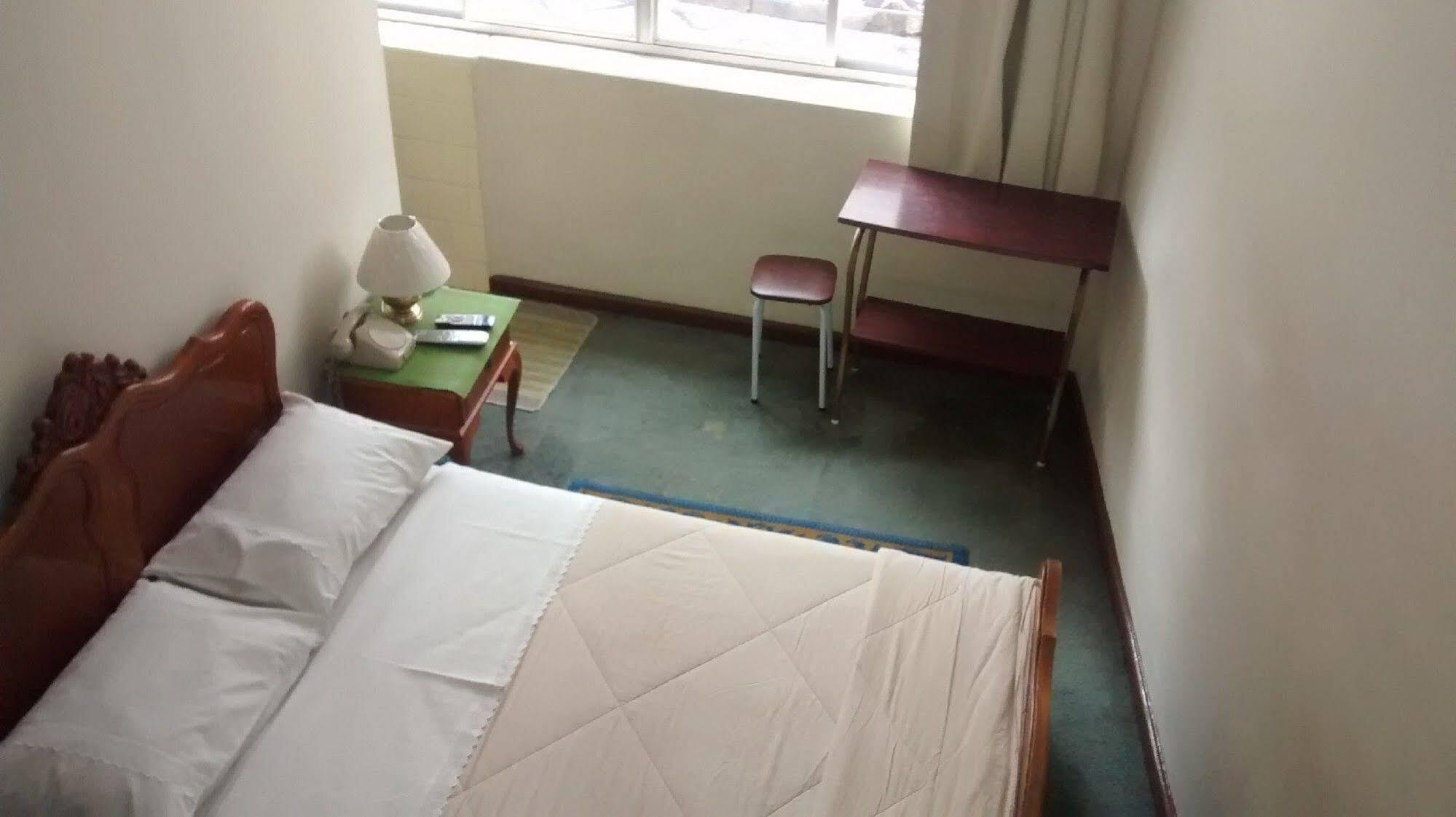 Hotel Cervantes Curitiba Luaran gambar